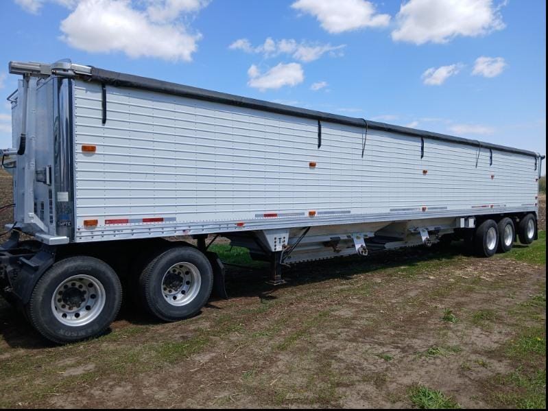 2010 Timpte Super Hopper Equipment Image0