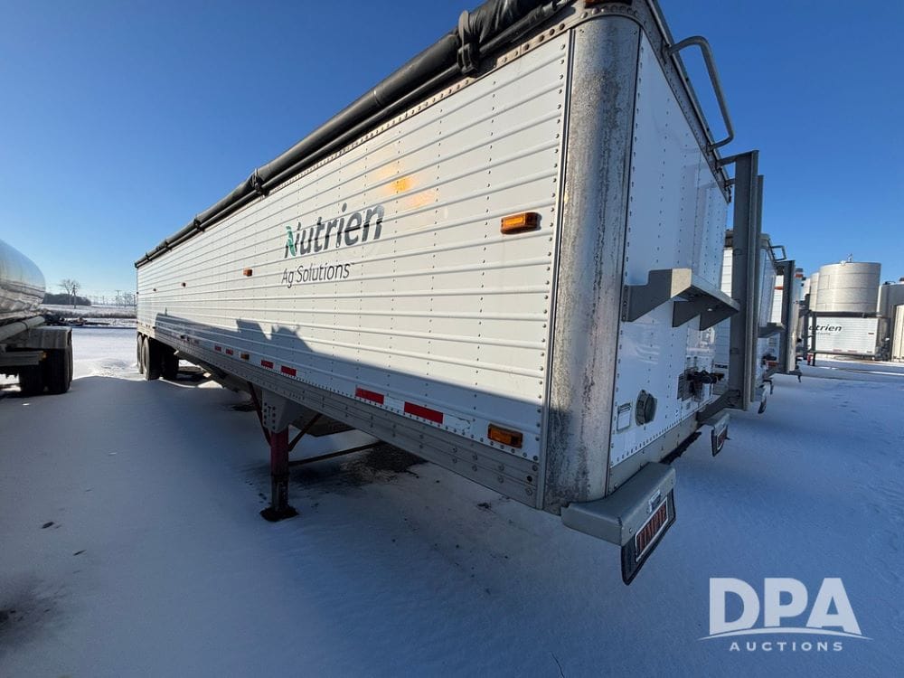 2010 Timpte Super Hopper Equipment Image0