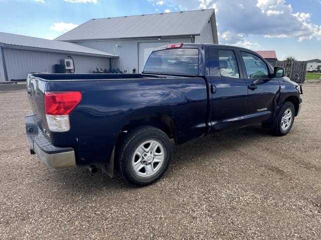 Image of Toyota Tundra equipment image 4