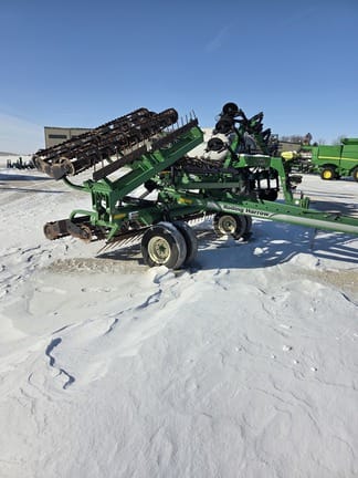 2010 Unverferth 1225 Equipment Image0