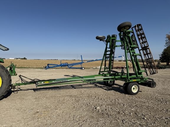 2010 Unverferth 165 Equipment Image0