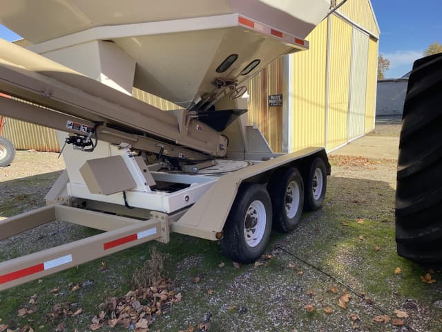 Image of Unverferth 3750 equipment image 4