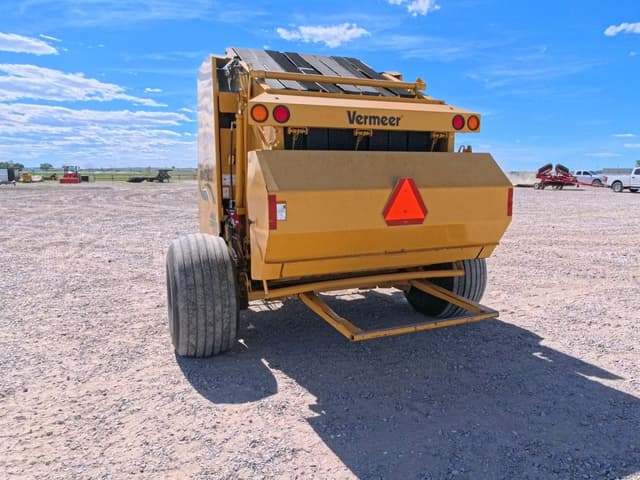 Image of Vermeer 605 Super M equipment image 1
