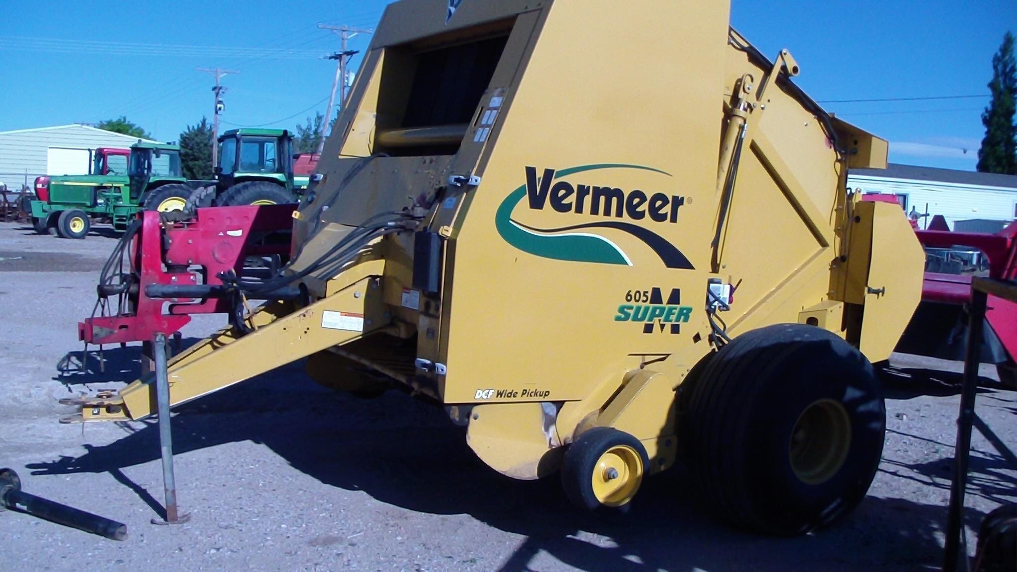 2010 Vermeer 605SM Equipment Image0