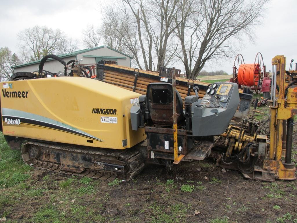 Main image Vermeer D24X40