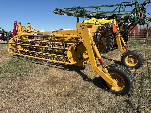 Image of Vermeer R2800 equipment image 2
