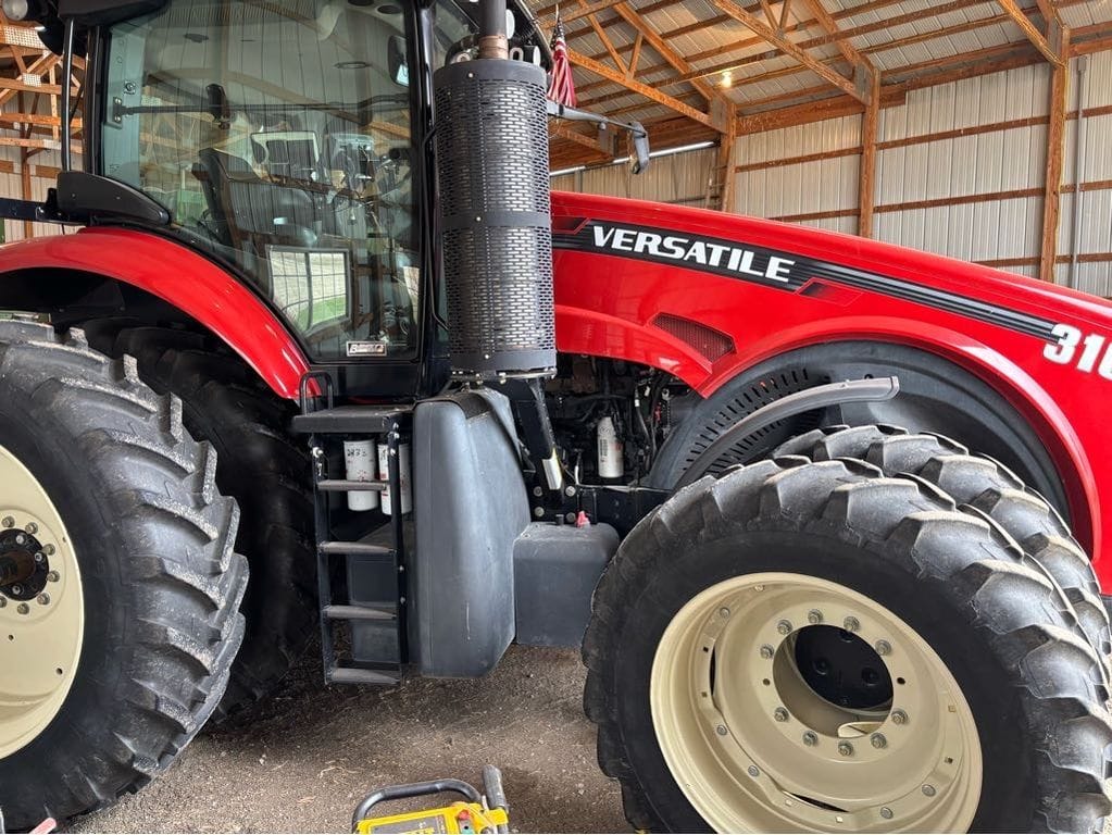 2010 Versatile 310 Equipment Image0
