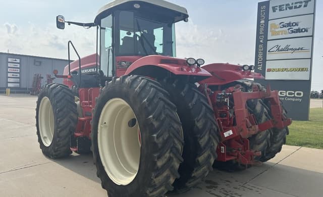 Image of Versatile 375 equipment image 2