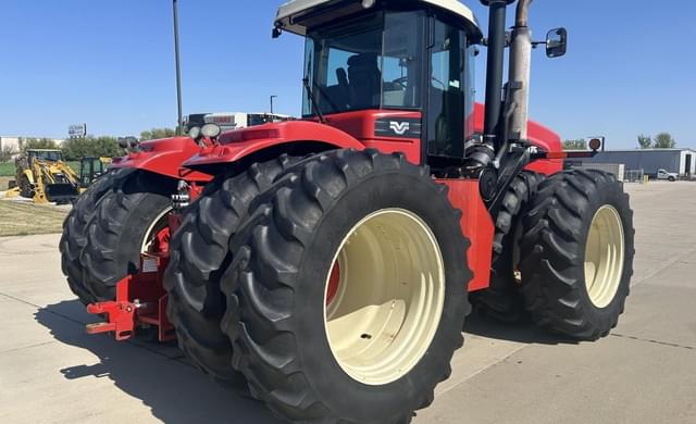 Image of Versatile 375 equipment image 2