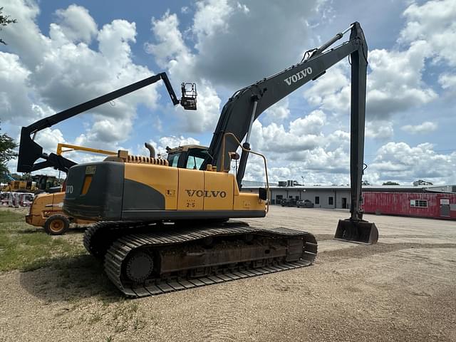 Image of Volvo EC290CL equipment image 3