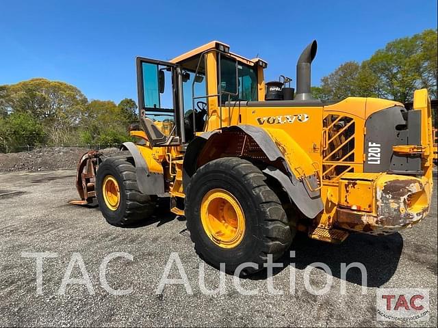 Image of Volvo L120F equipment image 3
