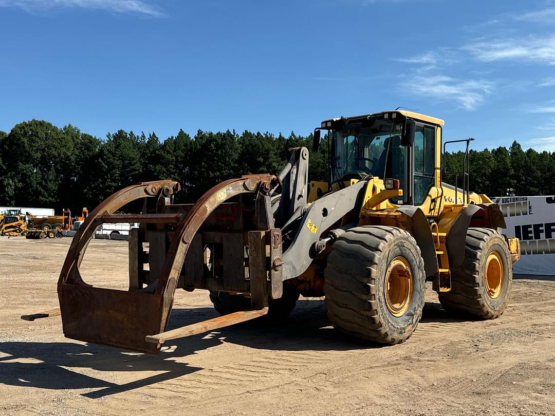 Image of Volvo L120F Primary image