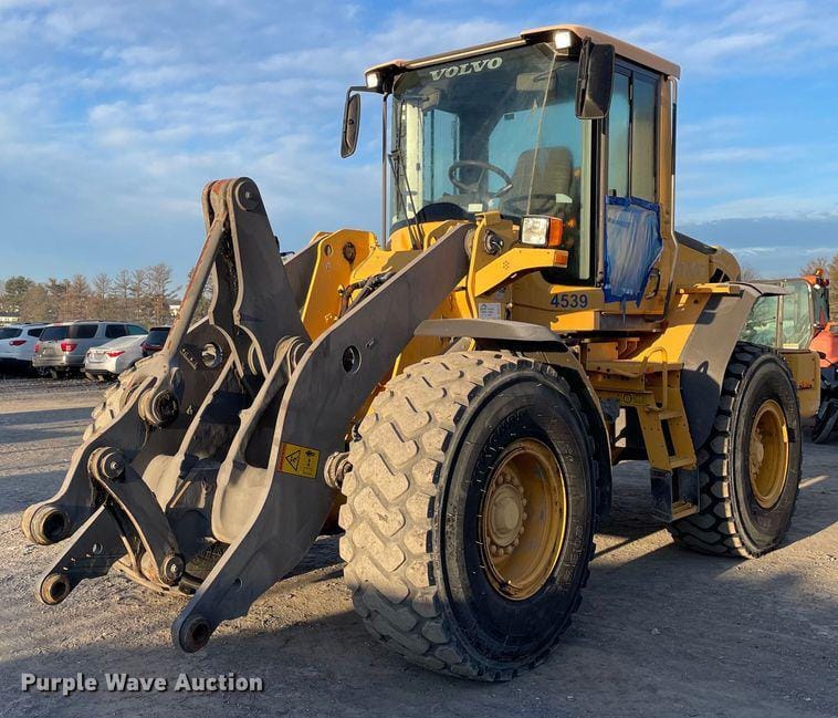 Main image Volvo L90F