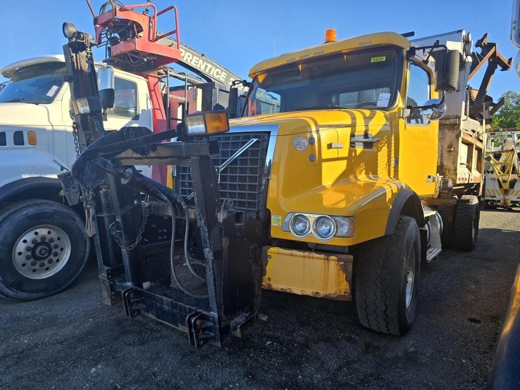 Image of Volvo VHD Primary image