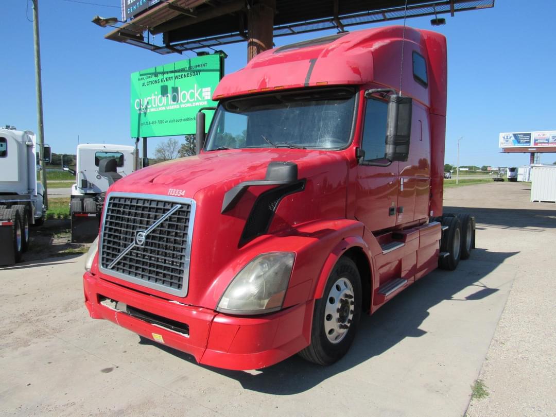Image of Volvo VNL64T670 Primary image