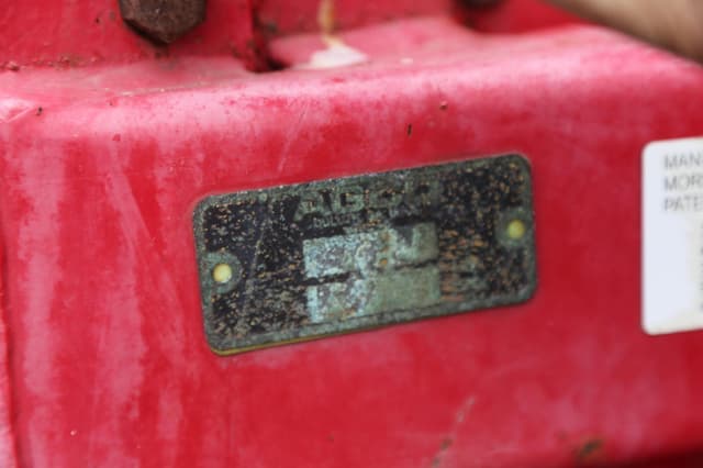 Image of White 8106 equipment image 4