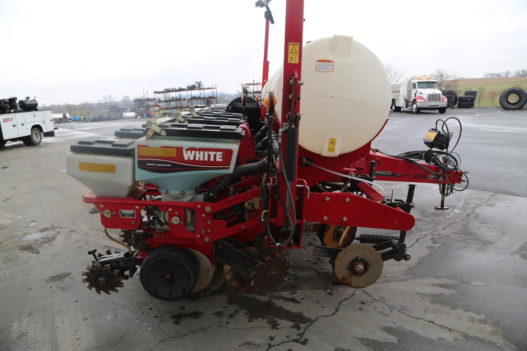 Image of White 8106 Primary image