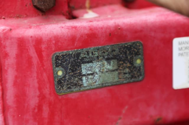 Image of White 8106 equipment image 4