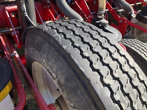 Main image White 8824