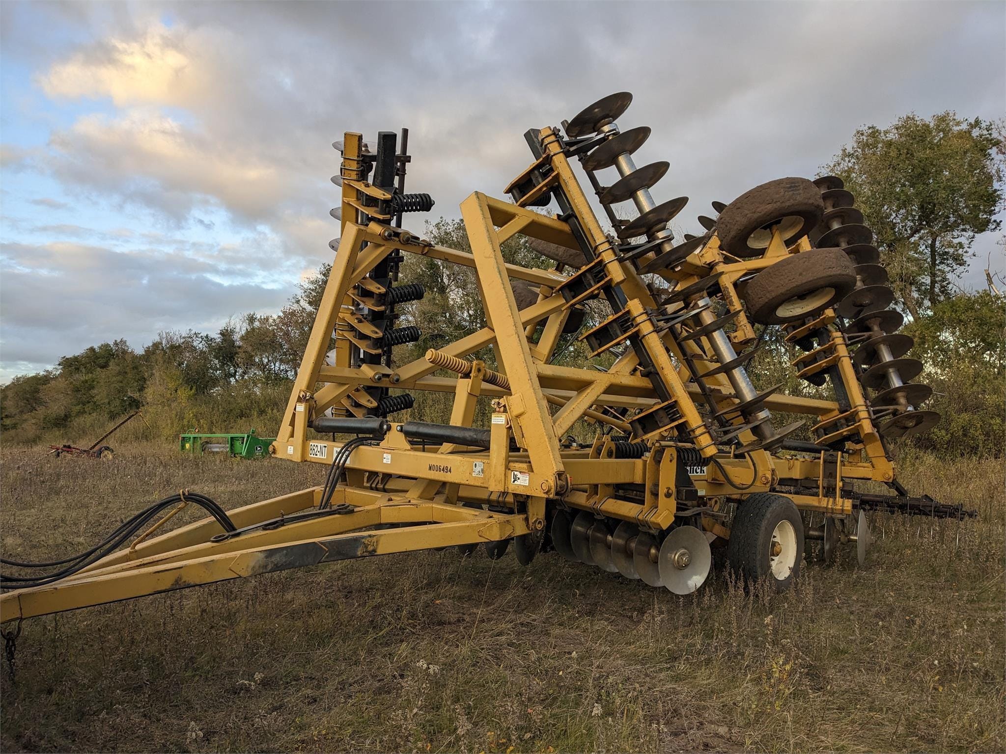 Main image Wishek 862NT