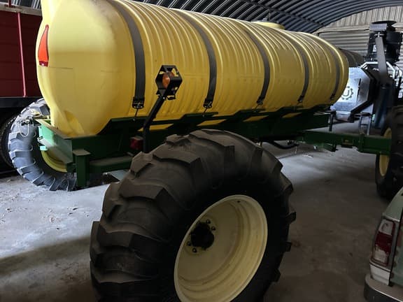 Image of Yetter 1600 equipment image 2