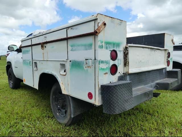 Image of Chevrolet 2500HD equipment image 4