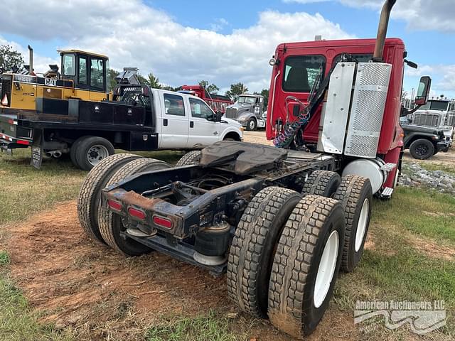 Image of Freightliner Cascadia 113 equipment image 1