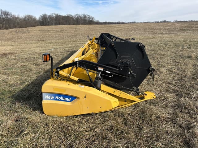 Image of New Holland 74C equipment image 2
