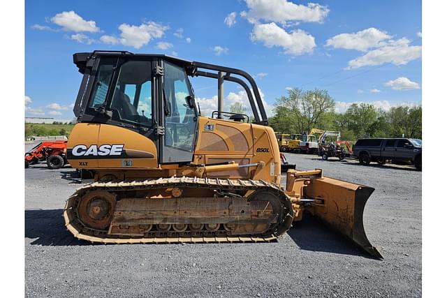 Image of Case 850L XLT equipment image 3