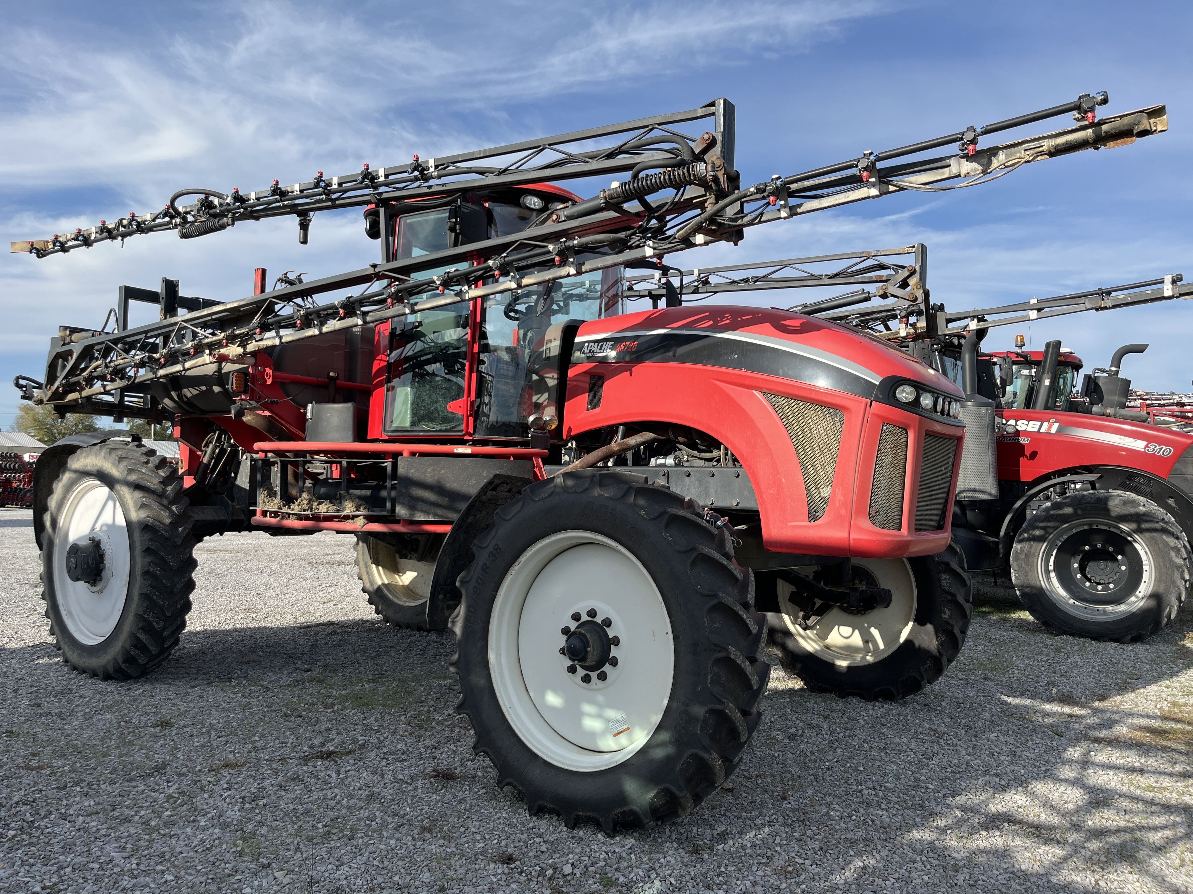 Main image Apache AS720