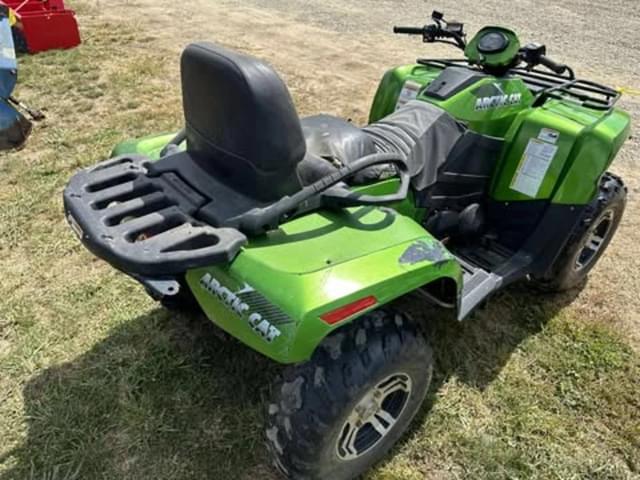 Image of Arctic Cat 700 equipment image 2