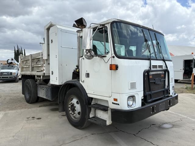 Image of Autocar Xpeditor equipment image 1