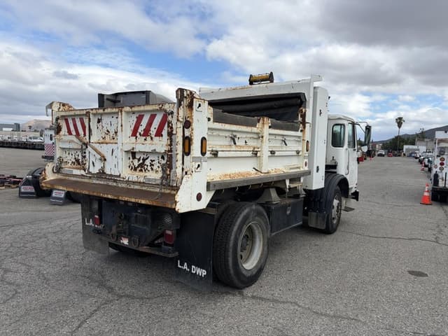 Image of Autocar Xpeditor equipment image 2
