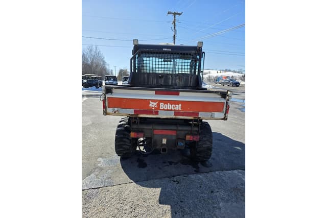 Image of Bobcat Toolcat 5600 equipment image 4