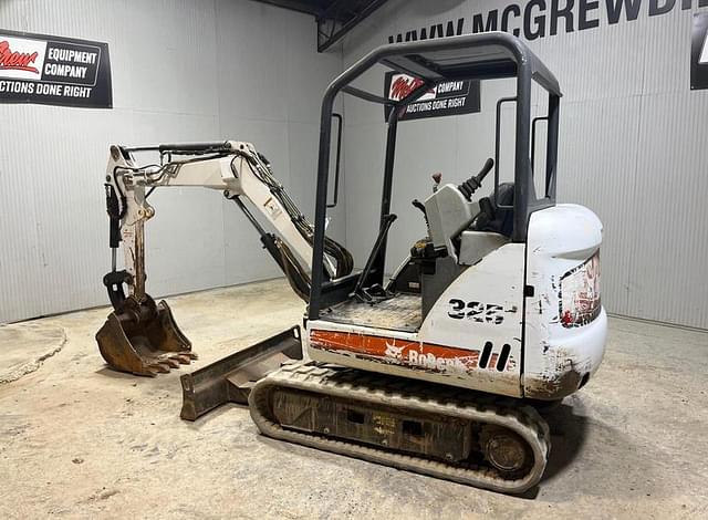 Image of Bobcat 325 equipment image 2