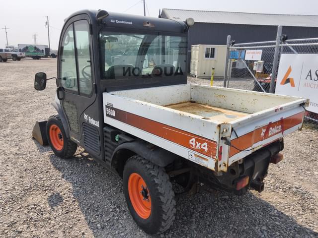 Image of Bobcat Toolcat 5600 equipment image 2