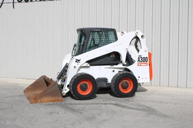 Image of Bobcat A300 equipment image 1