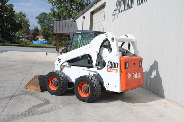 Image of Bobcat A300 equipment image 4