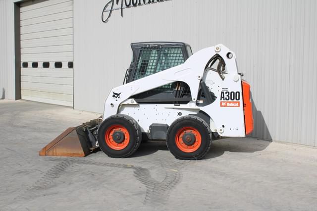 Image of Bobcat A300 equipment image 3