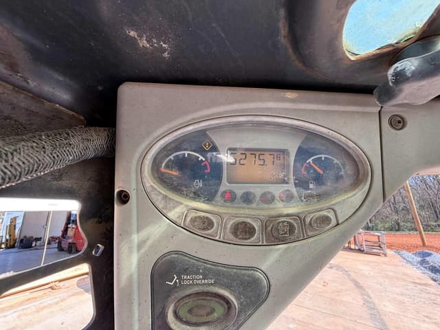 Image of Bobcat A300 equipment image 2