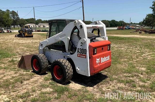 Image of Bobcat A300 equipment image 3