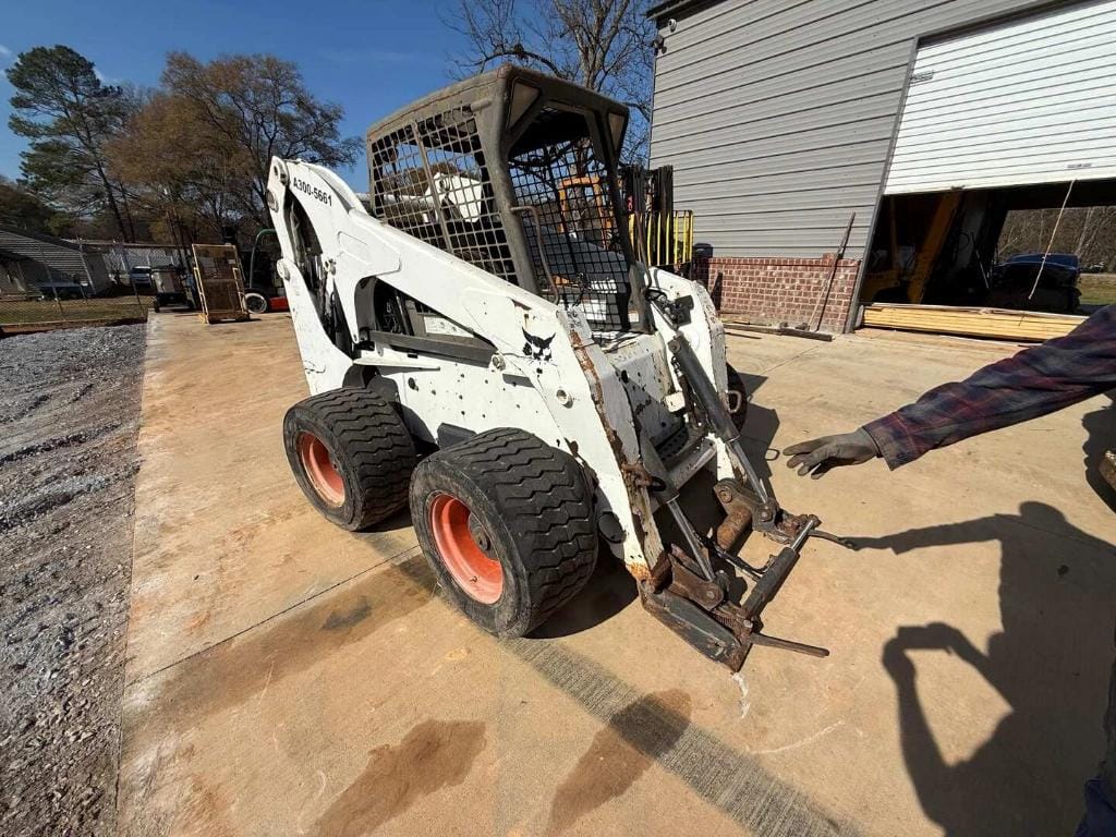 2011 Bobcat A300 Equipment Image0