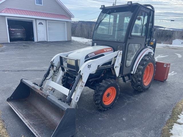 2011 Bobcat CT225 Equipment Image0