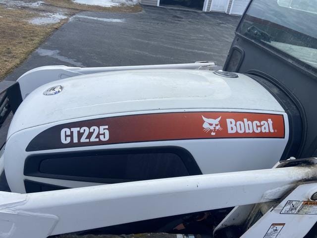 2011 Bobcat CT225 Equipment Image0