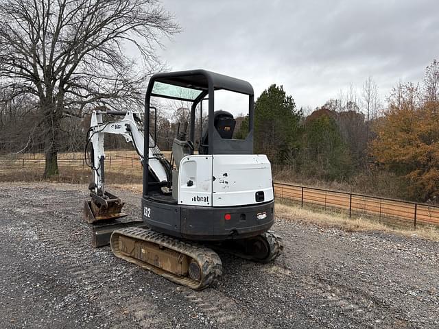 Image of Bobcat E32 equipment image 3