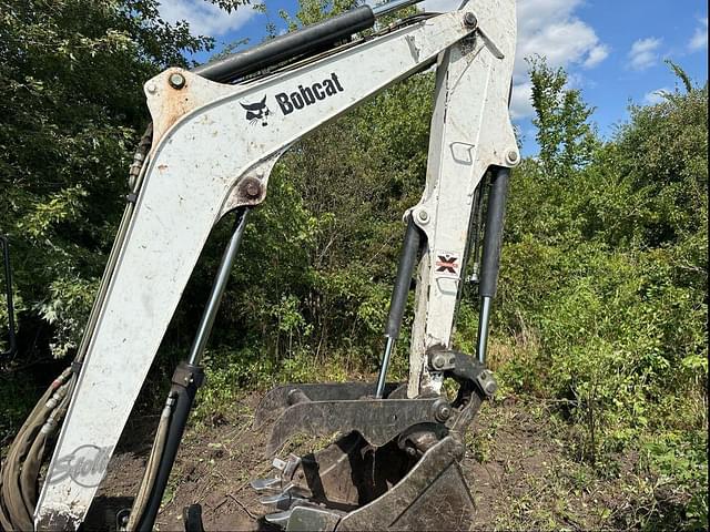 Image of Bobcat E35 equipment image 1