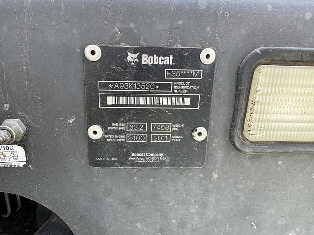 Image of Bobcat E35 equipment image 4