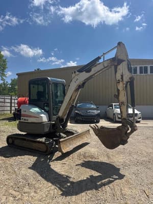 2011 Bobcat E35 Image