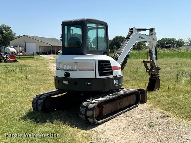 Image of Bobcat E45 equipment image 4