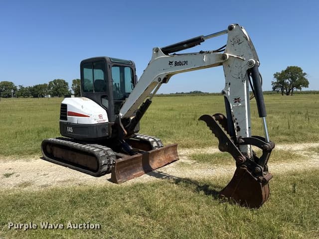 Image of Bobcat E45 equipment image 2